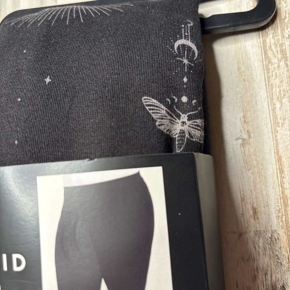 Torrid Full Length Signature Waist Premium Guided By Stars Black Leggings 3X - Picture 10 of 15